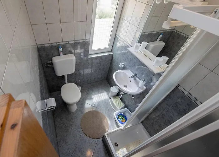 Lidia Apartman Mundanije