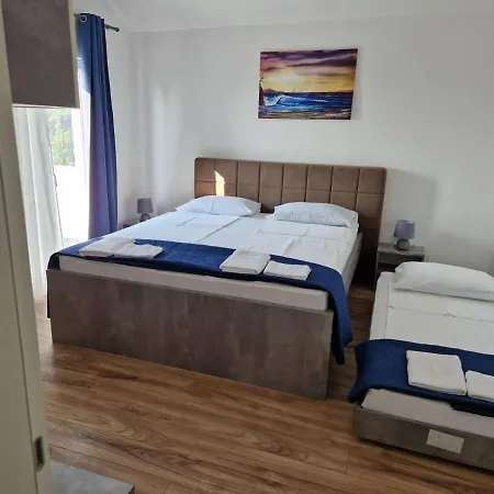 Apartment Lidia