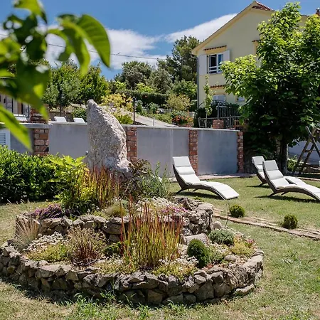 Apartment Lidia *